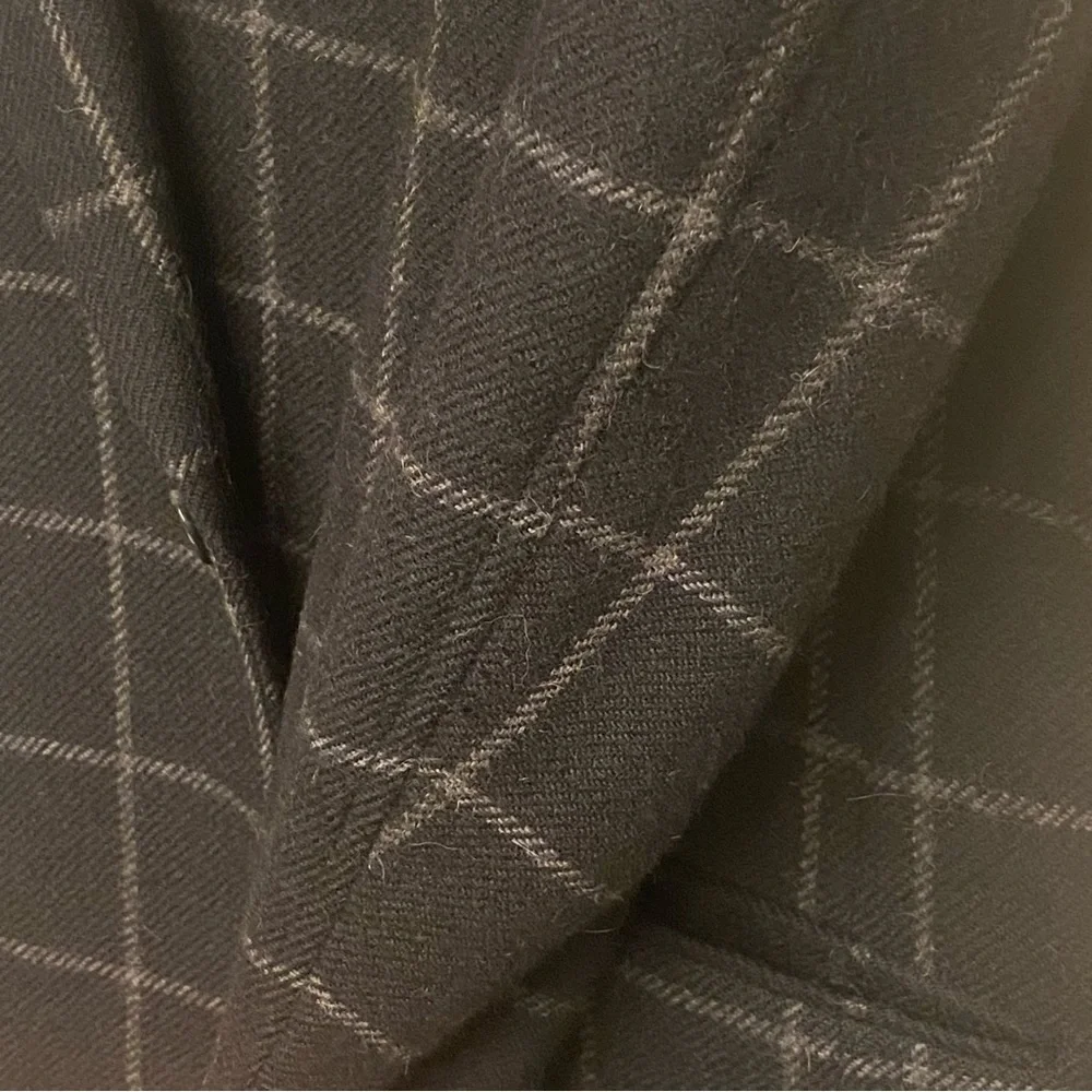 Perry Ellis sports coat black and gray windowpane Size Large 42 Vintage